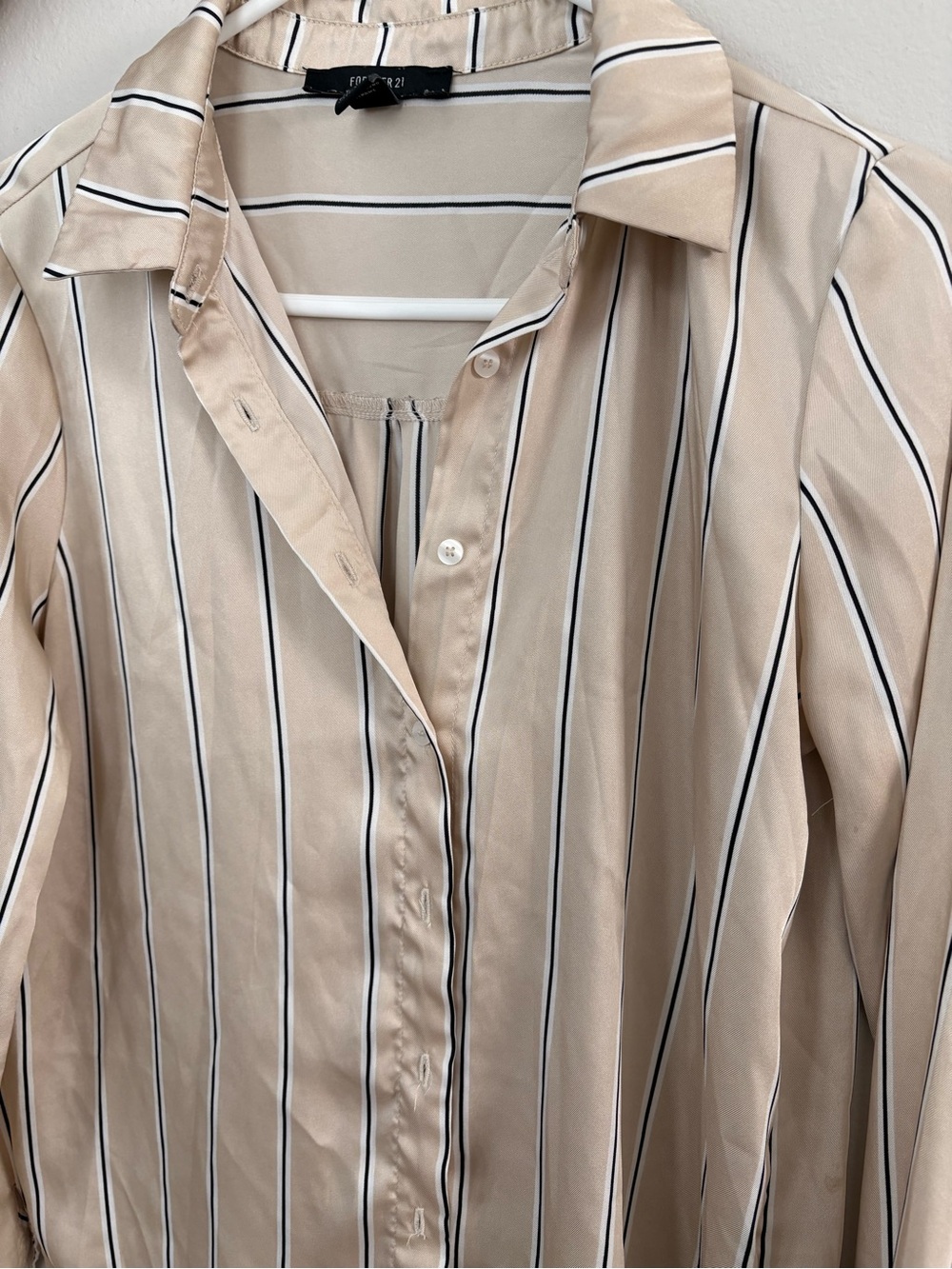 Forever 21 Beige Striped Satin Button-Down Shirt Size S - Used - Picture 3 of 10